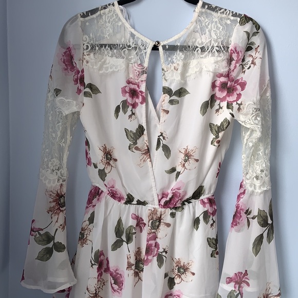 Floral Romper - Picture 2 of 6